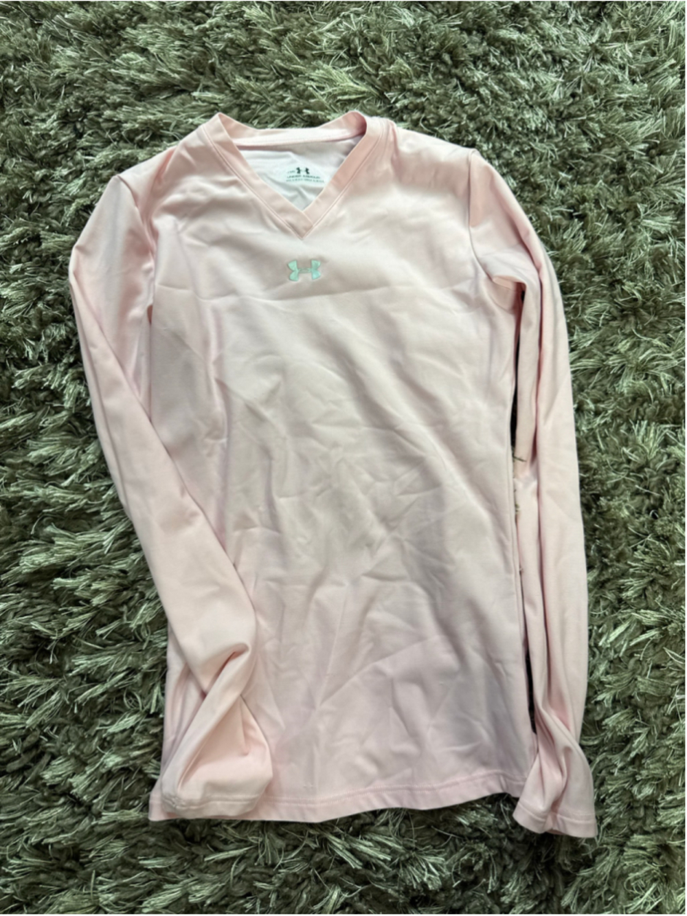 Girls Under Armour Long Sleeve V-Neck Shirt Pink Size M